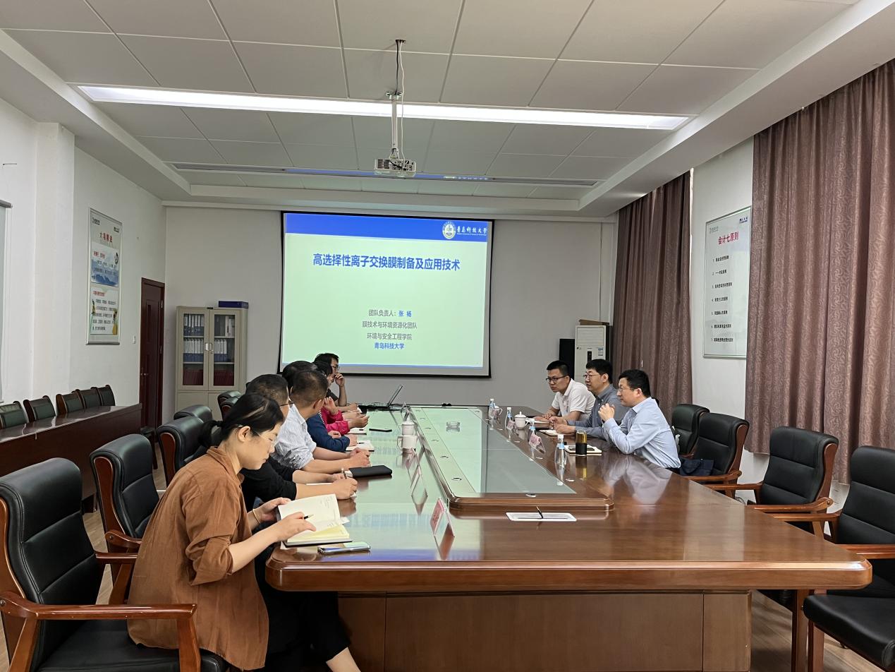 青島科技大學(xué)、濟(jì)寧產(chǎn)業(yè)技術(shù)研究院領(lǐng)導(dǎo)專家蒞臨欣格瑞公司交流
